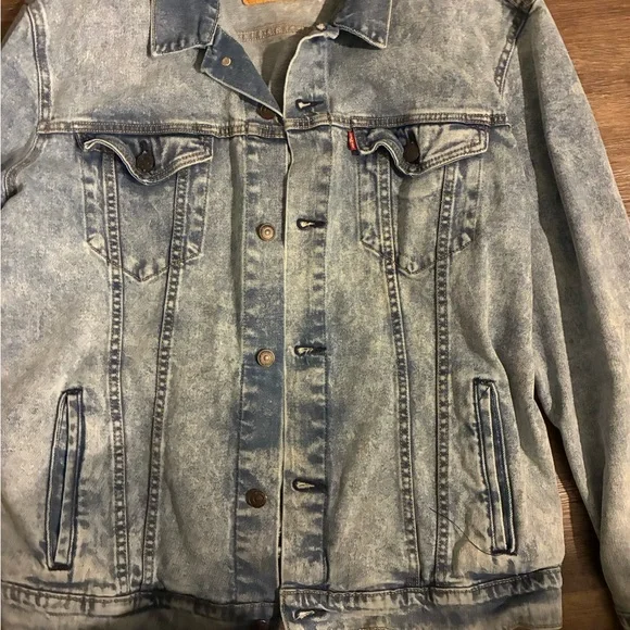 Men Levi’s relaxed trucker vintage style Light Blue Denim Jacket XL - Picture 3 of 10